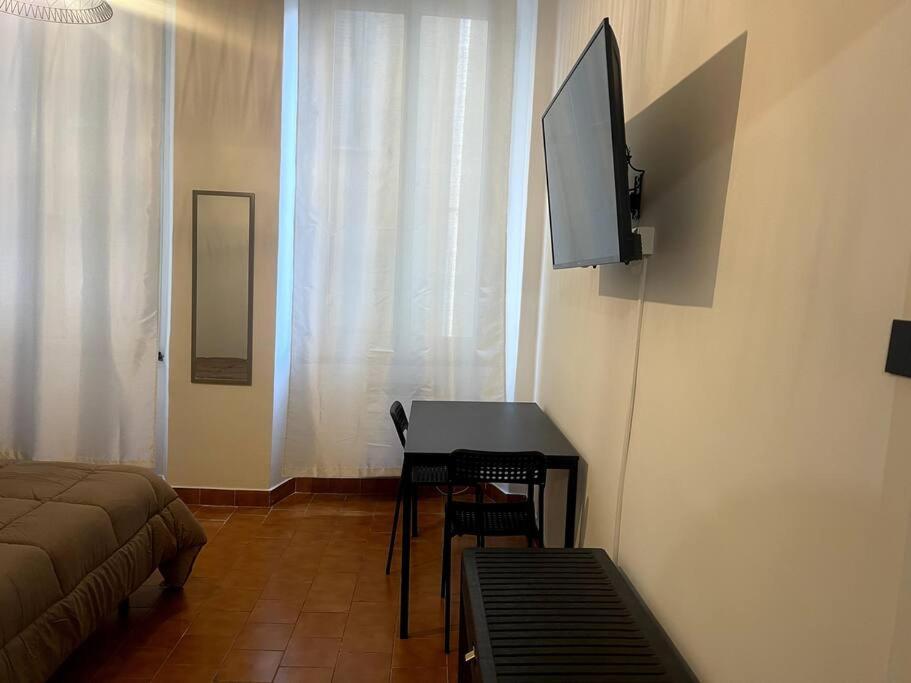 Ridi Che Ti Passa In Vico Lavagna * Genua